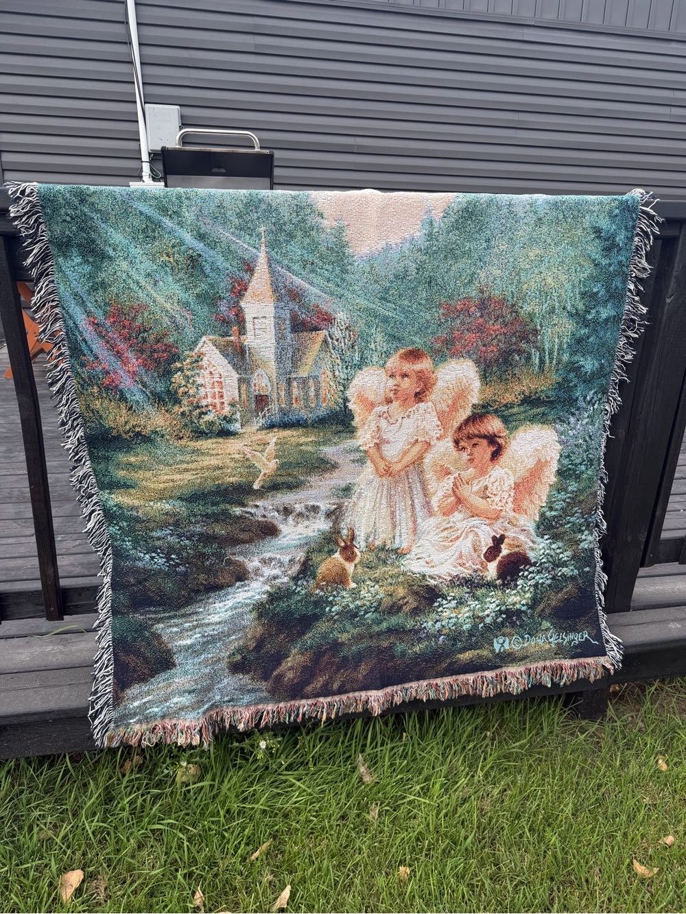 Angel Scene Woven Throw Blanket - Soft